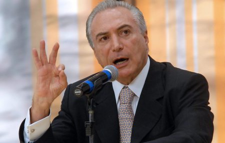 Сенат Бразилии проголосовал за импичмент президента страны Дилмы Русеф 