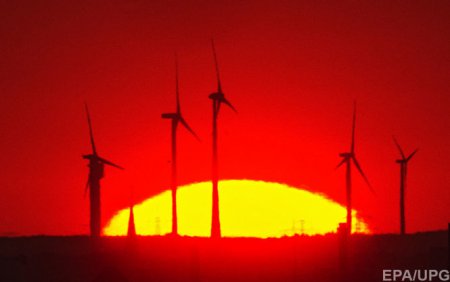 Солнечные и ветряные электростанции удовлетворяют потребности жителей Германии в электроэнергии на 80%