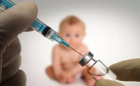 В Болгарии за отказ от вакцинации лишают детского пособия