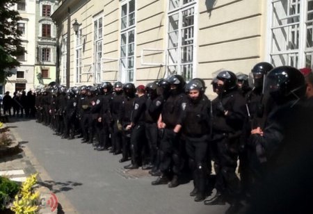 Политолог: ситуация во Львове - это противостояние между БПП и "Самопомощью"
