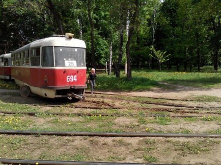 Харьков продолжает шокировать "трамвайным дрифтом". ВИДЕО