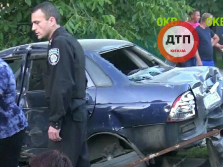 Страшное ДТП под Киевом: пьяный водитель лишил жизни двоих детей. ВИДЕО 