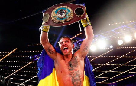 Украинский боксер Василий Ломаченко установил новый грандиозный рекорд в истории бокса