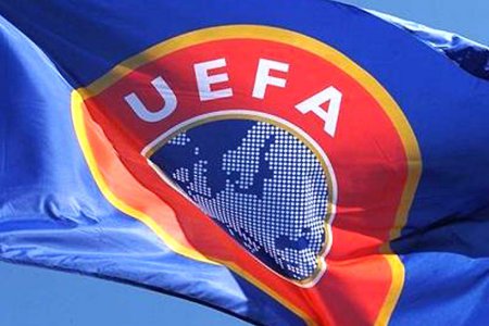 УЕФА  оштрафовал и условно дисквалифицировал Россию до конца Евро-2016