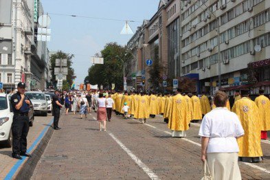 Отчет полиции о крестных ходах по Киеву