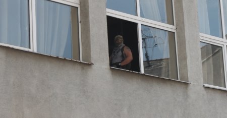 СМИ: В центре Ужгорода гремят взрывы