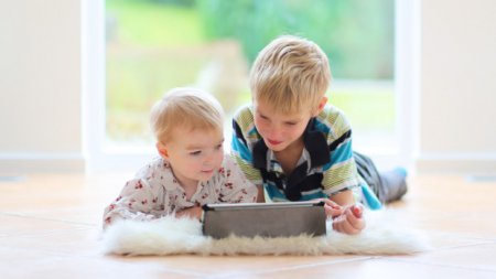 Как использование планшетов влияет на развитие детей - исследование