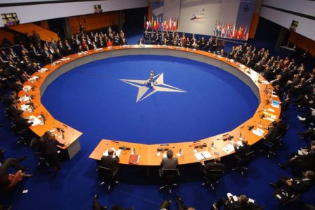 Кремль, Обама и Донбасс. О чем говорили на саммите НАТО - Нолан Петерсон