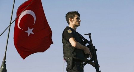 В Турции ввели чрезвычайное положение