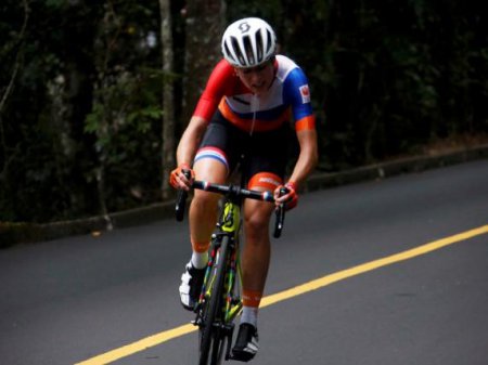 Олимпиада-2016: И снова травма - велосипедистка из Нидерландов сломала позвоночник