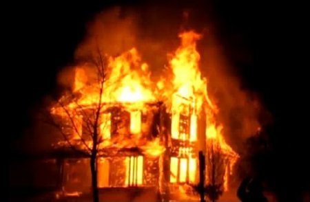 В Киевской области сгорел дом адвоката "бриллиантового" прокурора 