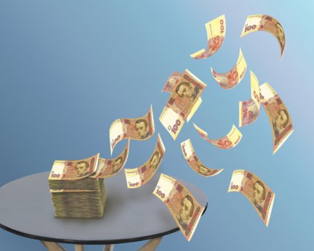 Куда уходят деньги украинцев?