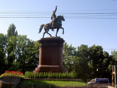 Националисты: дни памятника Щорсу в Киеве уже сочтены