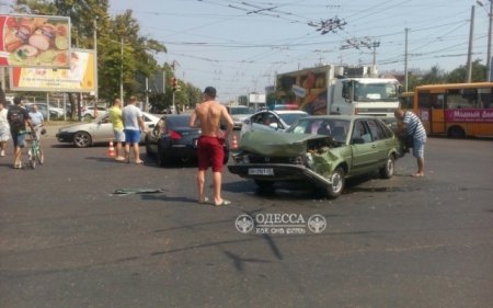 В Одессе произошло ДТП на Черемушках