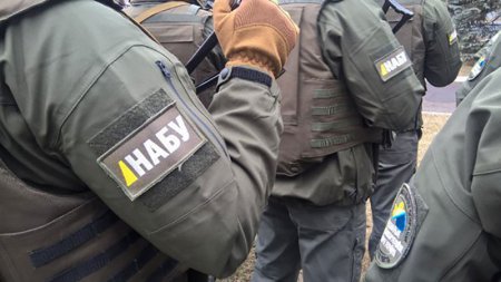НАБУ добралось до "Укрзалізниці" - задержан чиновник, подозреваемый в растрате 13 млн грн