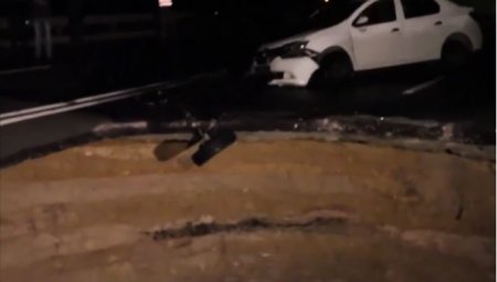 Сегодня ночью, в Крыму, под асфальт провалился автомобиль с Министром обороны РФ Шойгу