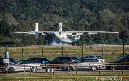 После года восстановительных работ великан Ан-22 поднялся в воздух