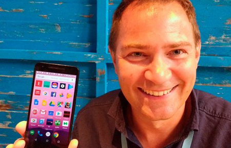 Директор Google Play показал любимые приложения на экране своего смартфона