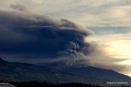 В Коста-Рике свирепствует вулкан Турриальба. ФОТО