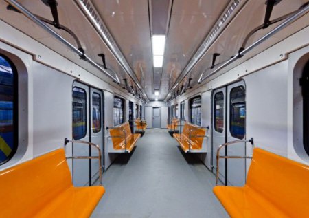 Киевский метрополитен может лишиться 100 новых вагонов