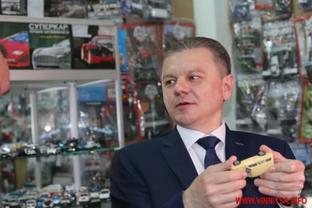 Жители Винницы массово "жертвуют" дорогие автомобили в пользу местных властей - расследование