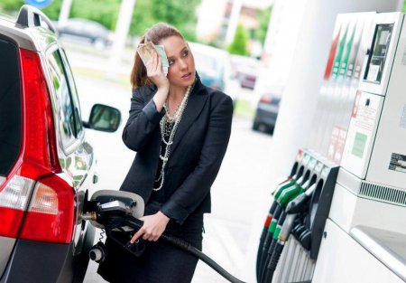 Новая неделя началась с роста стоимости бензина на украинских АЗС