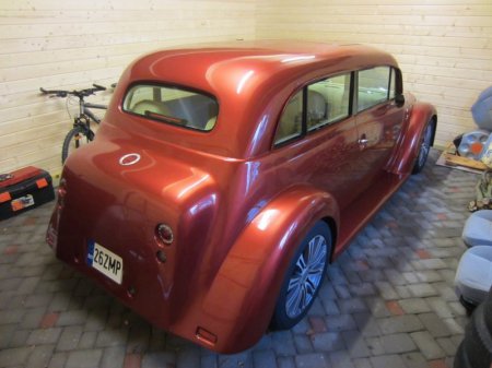 Эстонские автолюбители создали уникальный "BMW-Москвич". ФОТО