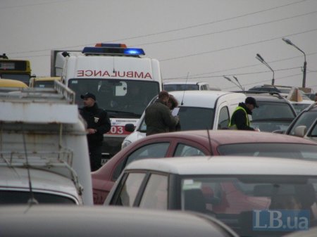 В Киеве предприниматели жгли шины, выражая протест против сноса рынка: фото