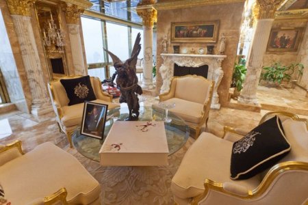 В Сети появились фото роскошной квартиры Дональда Трампа