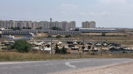 Репортер Reuters показал военные базы в Крыму. ФОТО