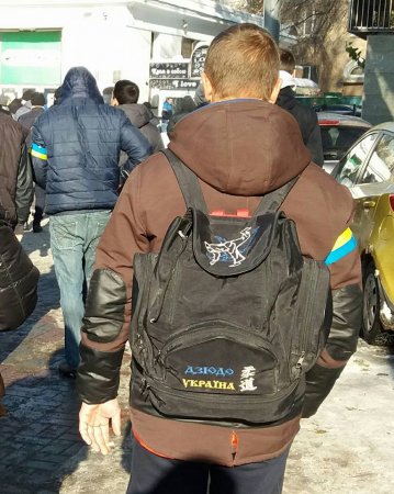 Среди участников митинга в Киеве вновь замечены "титушки". ФОТО