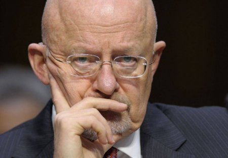 Директор Национальной разведки США уходит в отставку
