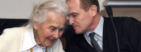 88-летняя немка приговорена к тюремному заключению за отрицание Холокоста