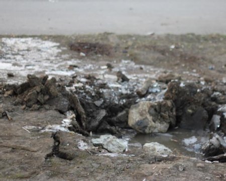 В Луганске рухнула и исчезла  "Звезда победы", подаренная "ЛНР" путинскими байкерами