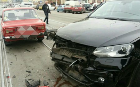 В Днепре в результате ДТП пострадало сразу два Porsche