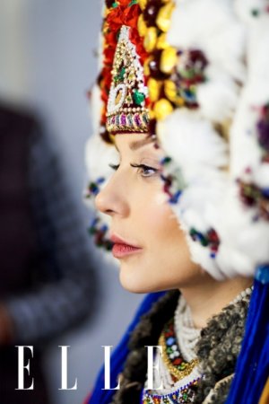 Тина Кароль примерила на себя украинский свадебный костюм начала XIX века. ФОТО