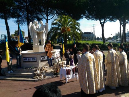 В соборе Рима вспоминают жертв Голодоморов