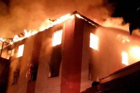 11 школьниц погибли в Турции в результате пожара в общежитии