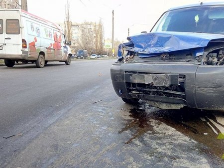 В Одессе в результате ДТП пострадало 4 авто и люди