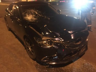 В Днепропетровской области водитель оставил умирать на дороге жертв, которых сбил его автомобиль. ВИДЕО