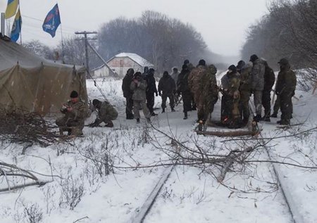 Блокаду Донбасса планируют расширить по всей линии разграничения