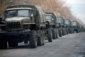 Жители оккупированного Луганска сообщили, что по городу прошла колонна российской техники
