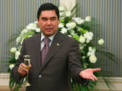 За повторный срок президента Туркменистана проголосовали более 97% избирателей