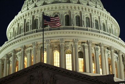 В Конгресс США внесен законопроект ограничивающий возможность Трампа снять санкции с РФ