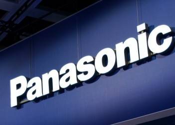 Panasonic начинает продажи прозрачных экранов