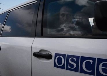 Террористы обстреляли наблюдателей ОБСЕ и отобрали у них дрон