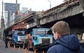 Кличко поручил проверить техническое состояние всех мостов Киева