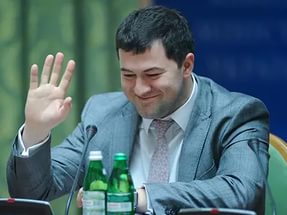 Найем: адвокаты Насирова затягивают процесс избрания меры пресечения