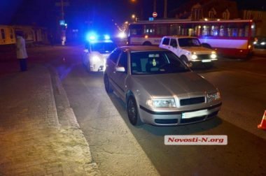 В Николаеве автомобиль сбил 14-летнюю школьницу