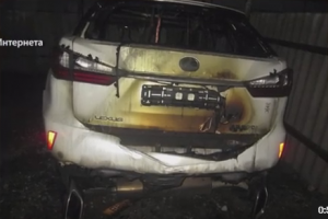 В Луганской области сожгли машину чиновника